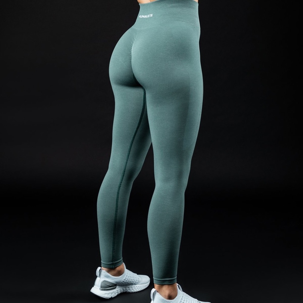 Alphalete Amplify Leggings